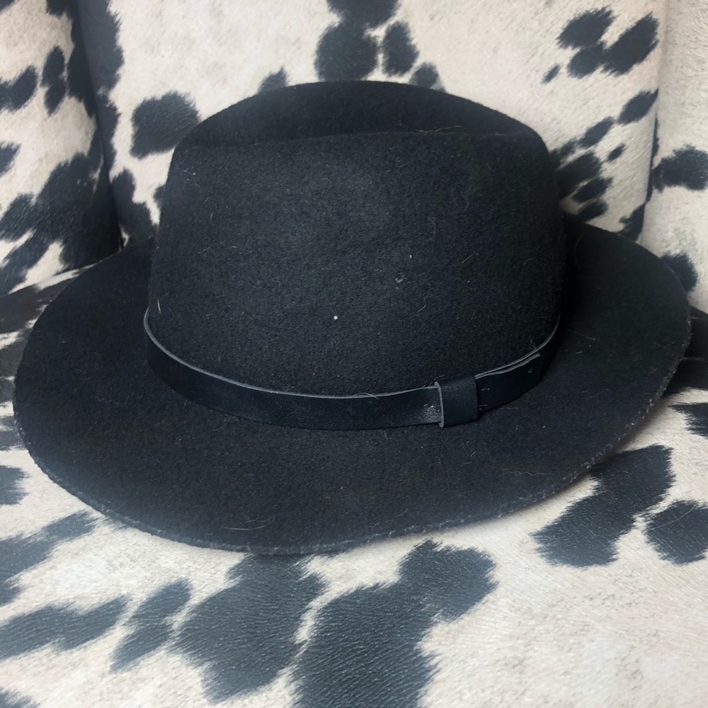 **SOLD** Black H&M Soft Brimm Hat
